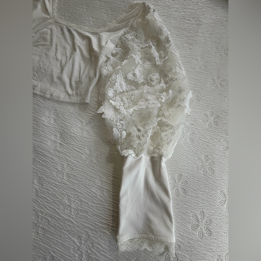 Crop Top white long lace butterfly applique sleeves size XL - Picture 9 of 10